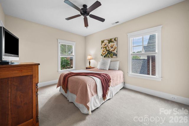 718 Kingsley Way, Belmont, NC 28012