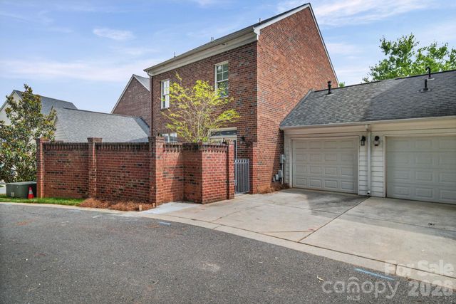 718 Kingsley Way, Belmont, NC 28012