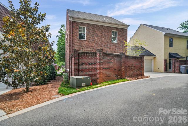 718 Kingsley Way, Belmont, NC 28012