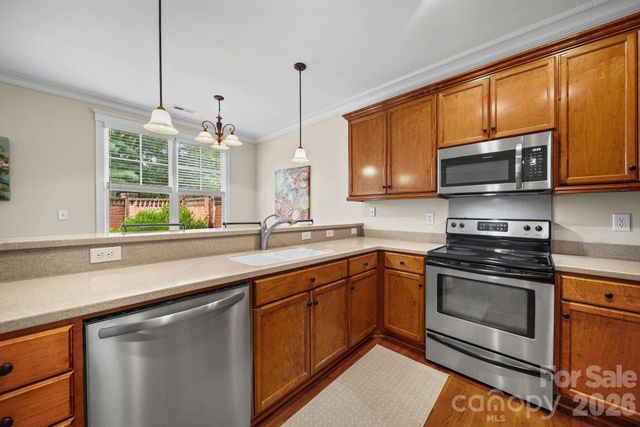 718 Kingsley Way, Belmont, NC 28012