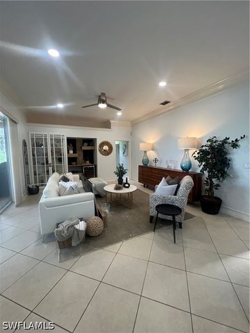 173 Palmetto Dunes CIR, Naples, FL 34113