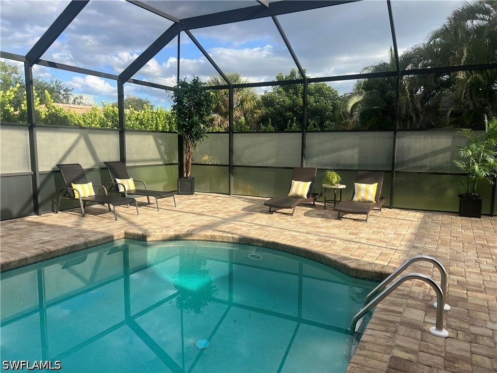 173 Palmetto Dunes CIR, Naples, FL 34113