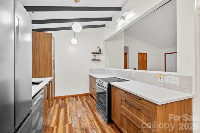 39 Spooks Branch Extension, Asheville, NC 28804