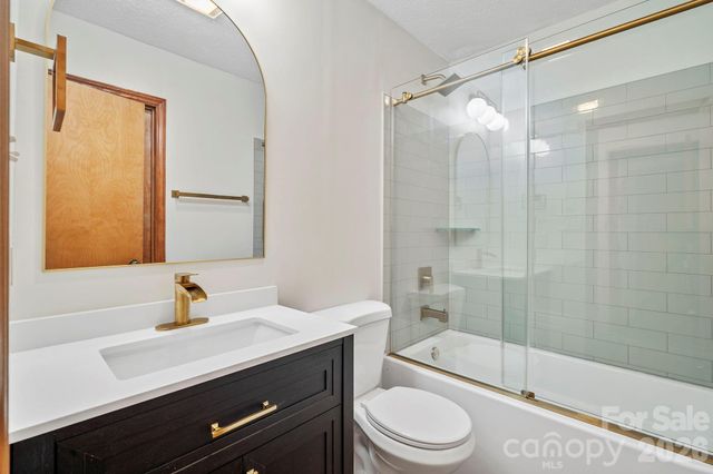 39 Spooks Branch Extension, Asheville, NC 28804