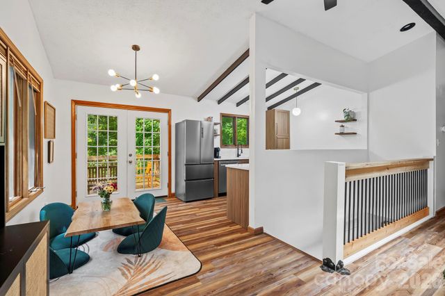 39 Spooks Branch Extension, Asheville, NC 28804