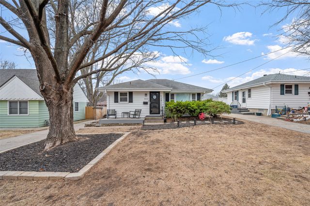 4012 Bowdoin Street, Des Moines, IA 50313