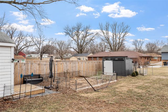 4012 Bowdoin Street, Des Moines, IA 50313