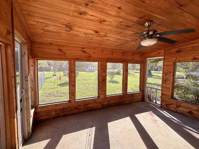 305 Welchwood Dr, Clarksville, TN 37040