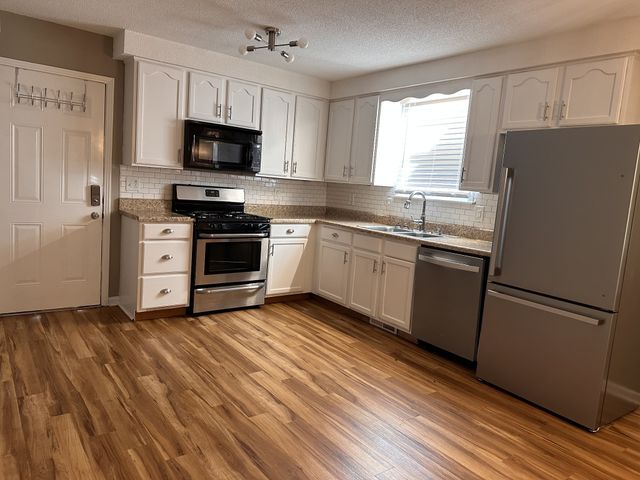 305 Welchwood Dr, Clarksville, TN 37040