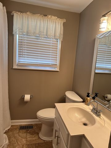 305 Welchwood Dr, Clarksville, TN 37040