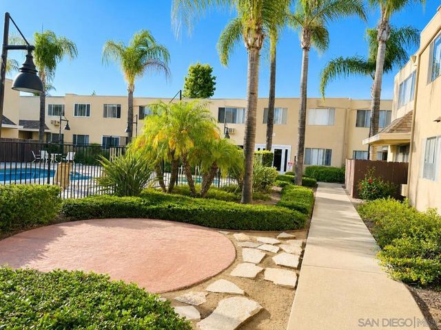 455 Ballantyne St 21, El Cajon, CA 92020