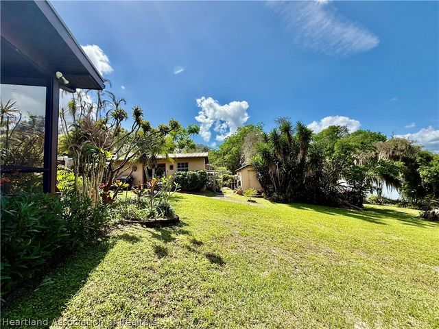 603 Lake Blue Drive, Lake Placid, FL 33852