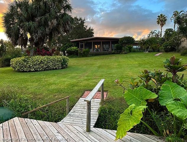 603 Lake Blue Drive, Lake Placid, FL 33852