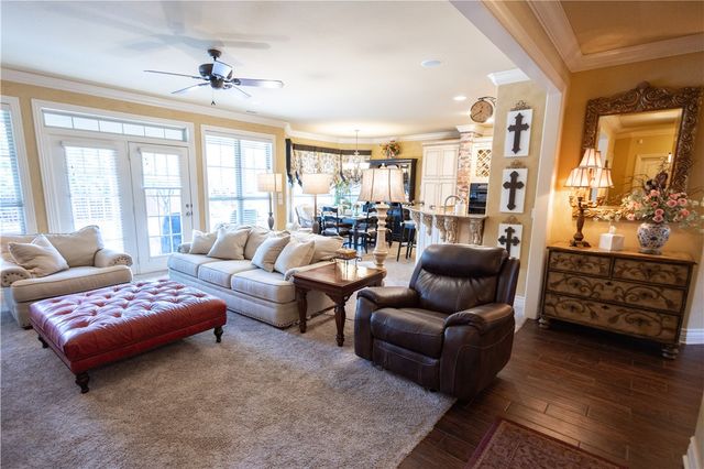 5401 S 44th Street, Rogers, AR 72758