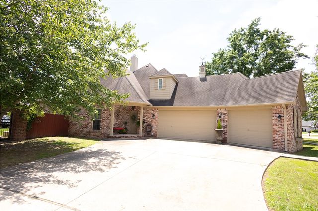 5401 S 44th Street, Rogers, AR 72758