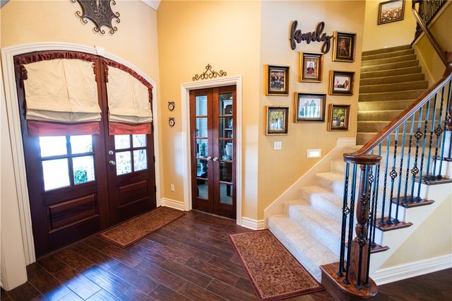 5401 S 44th Street, Rogers, AR 72758