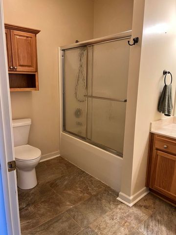2710 Feather Garden CIR, Vinton, VA 24179