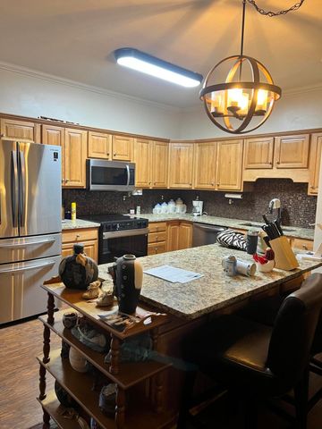 2710 Feather Garden CIR, Vinton, VA 24179