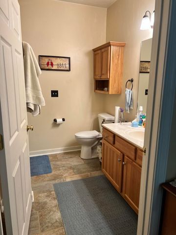 2710 Feather Garden CIR, Vinton, VA 24179