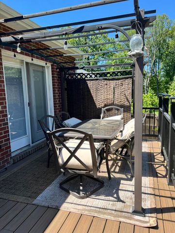 2710 Feather Garden CIR, Vinton, VA 24179