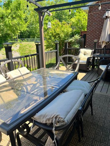 2710 Feather Garden CIR, Vinton, VA 24179