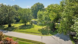 20223 Newman Drive, Brownstown Charter Township, MI 48183
