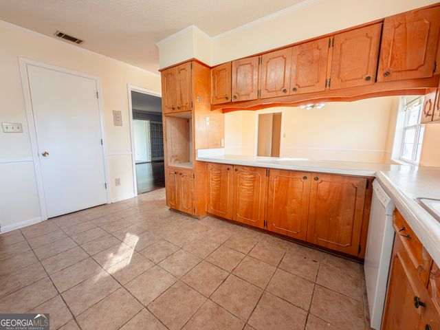 105 Edgewood Road, Glennville, GA 30427