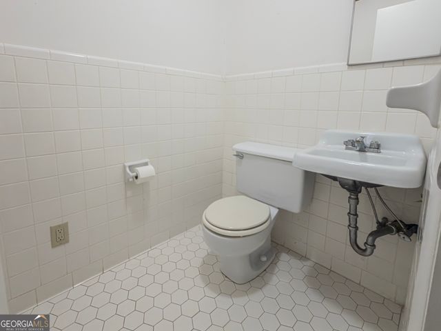 105 Edgewood Road, Glennville, GA 30427