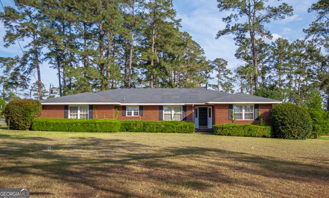 105 Edgewood Road, Glennville, GA 30427