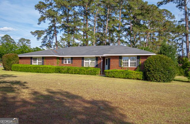 105 Edgewood Road, Glennville, GA 30427