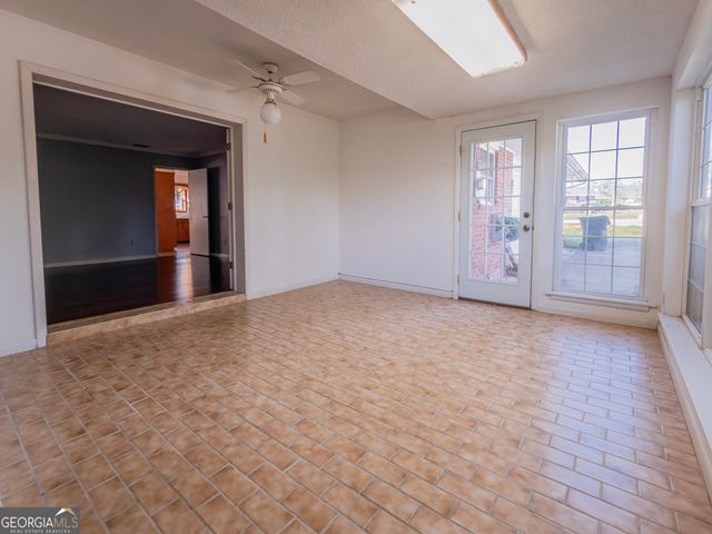105 Edgewood Road, Glennville, GA 30427