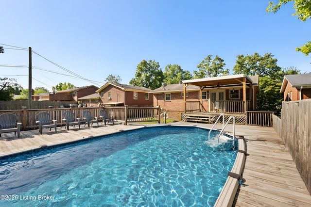 1033 Clayborne Rd, Louisville, KY 40214
