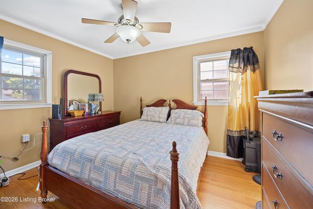 1033 Clayborne Rd, Louisville, KY 40214