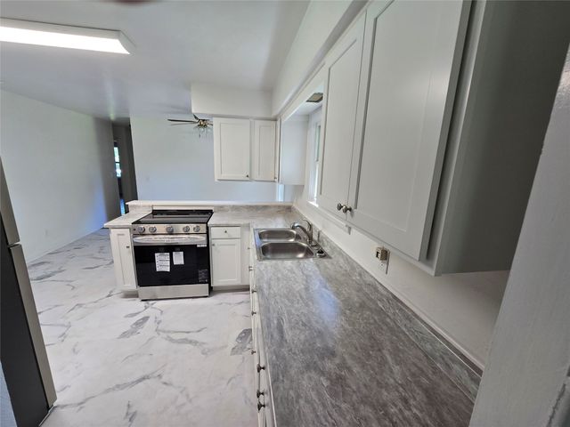5002 GRUBB Road, Erie, PA 16506