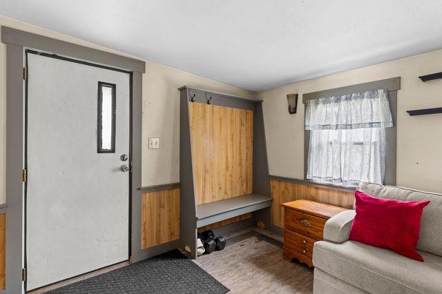 53 Hilton Avenue, Exeter, NH 03833