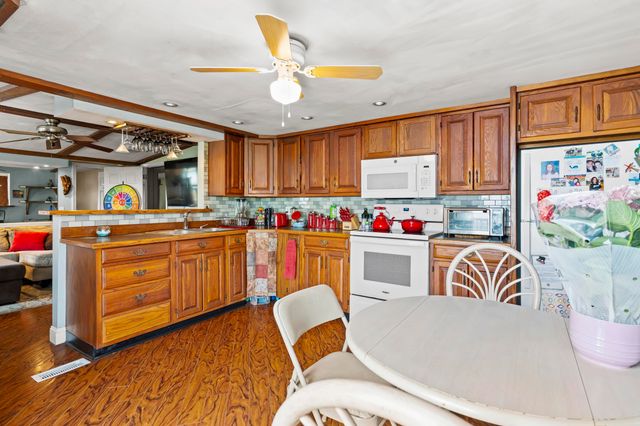 53 Hilton Avenue, Exeter, NH 03833