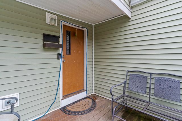 53 Hilton Avenue, Exeter, NH 03833