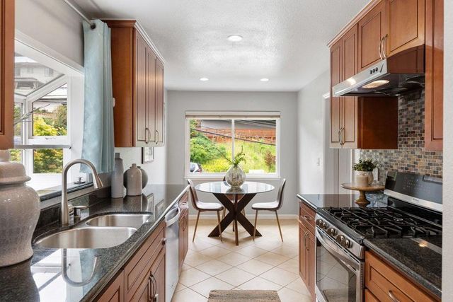 930 Glenview Drive, San Bruno, CA 94066
