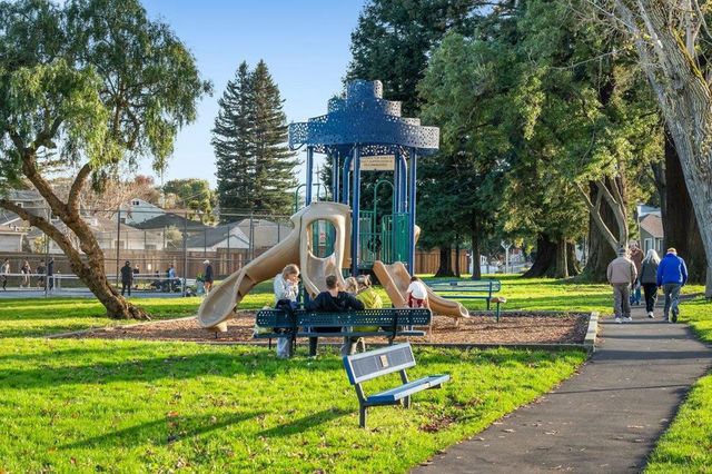 930 Glenview Drive, San Bruno, CA 94066