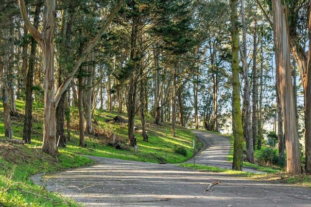 930 Glenview Drive, San Bruno, CA 94066