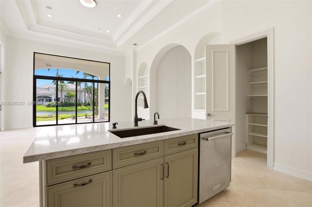 3250 W Stonebrook Circle, Davie, FL 33330