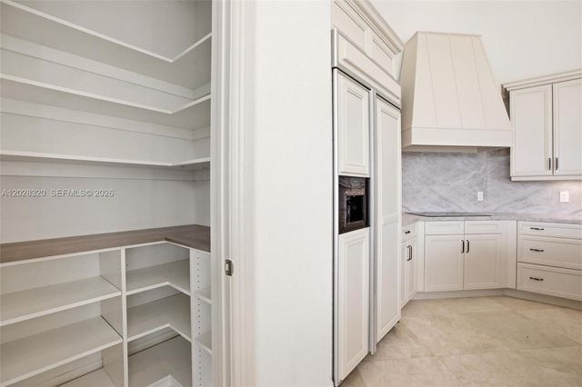 3250 W Stonebrook Circle, Davie, FL 33330