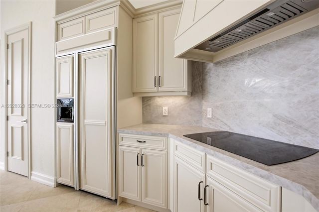 3250 W Stonebrook Circle, Davie, FL 33330