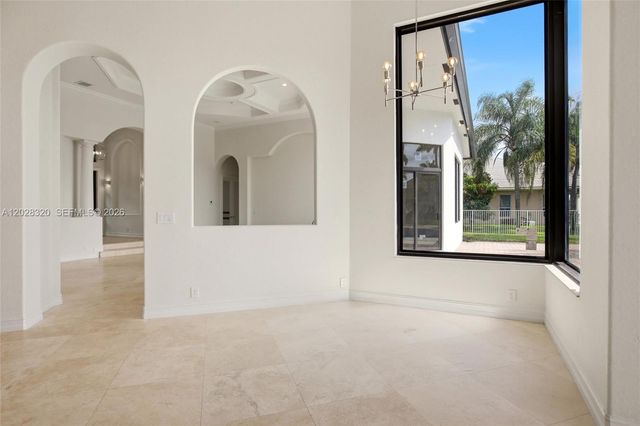 3250 W Stonebrook Circle, Davie, FL 33330