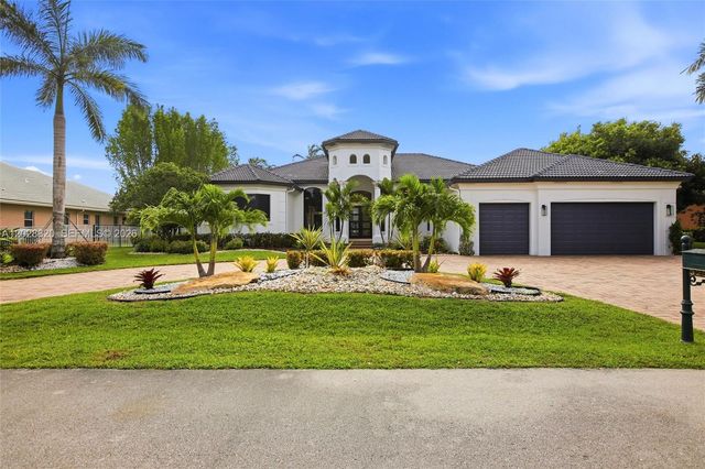 3250 W Stonebrook Circle, Davie, FL 33330