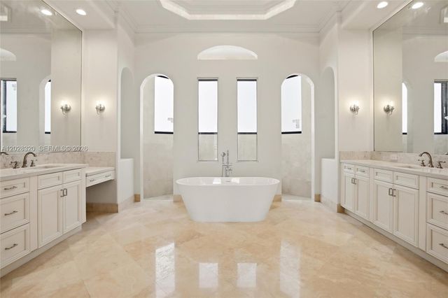 3250 W Stonebrook Circle, Davie, FL 33330