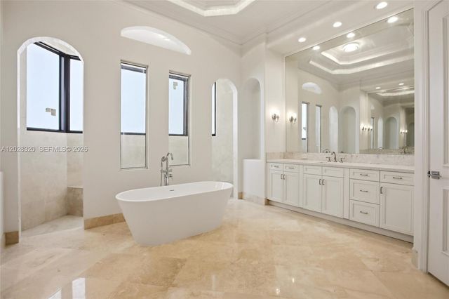 3250 W Stonebrook Circle, Davie, FL 33330