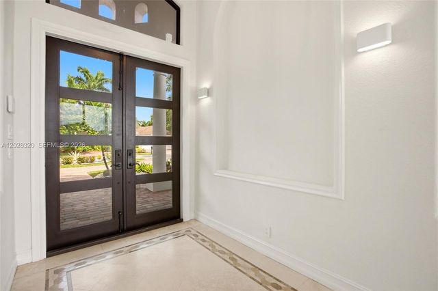 3250 W Stonebrook Circle, Davie, FL 33330