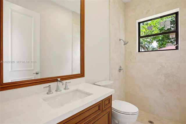 3250 W Stonebrook Circle, Davie, FL 33330