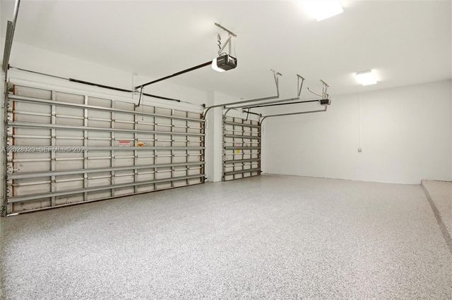 3250 W Stonebrook Circle, Davie, FL 33330